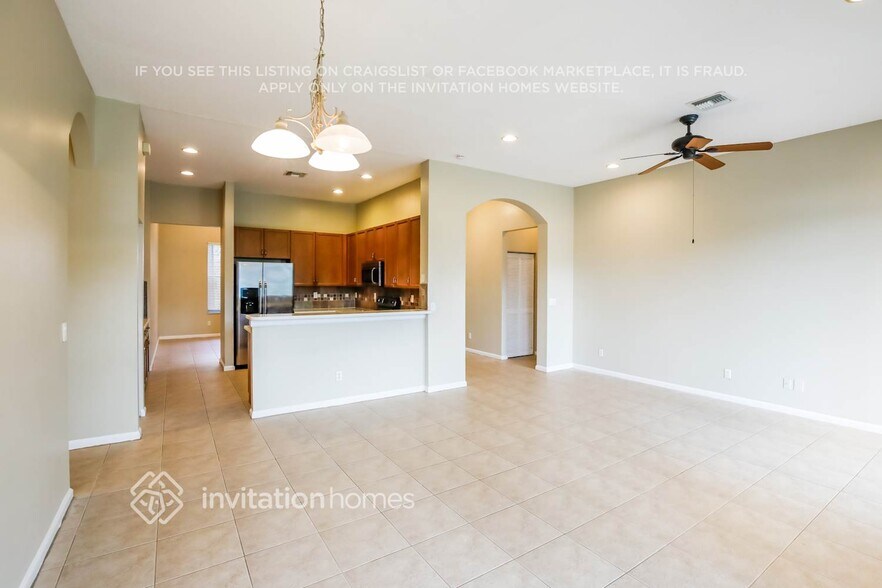 Building Photo - 9646 Savannah Estates Dr