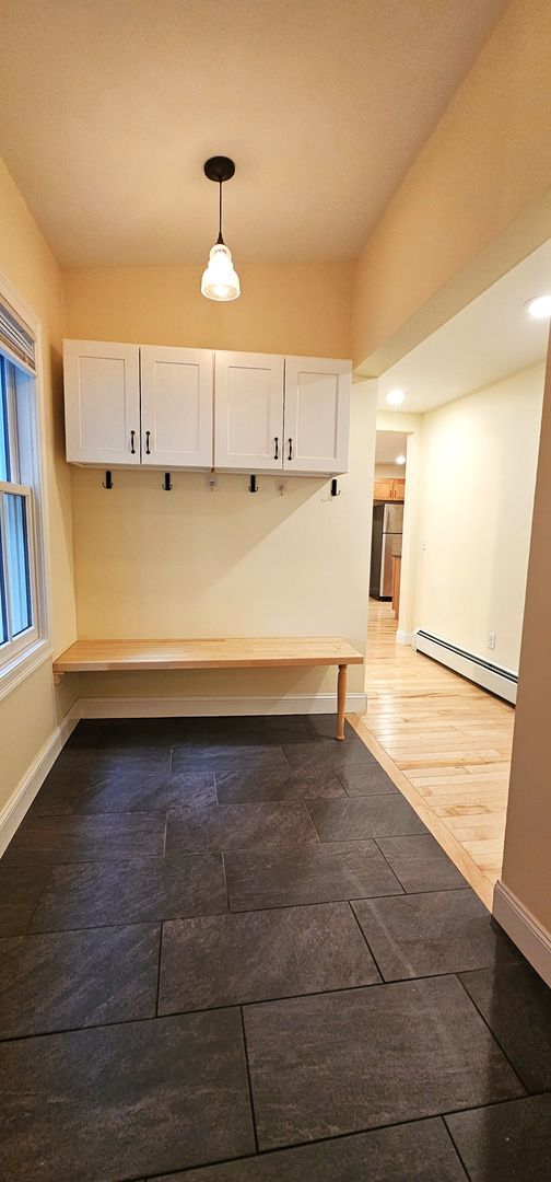 Building Photo - 33 Intervale Ave