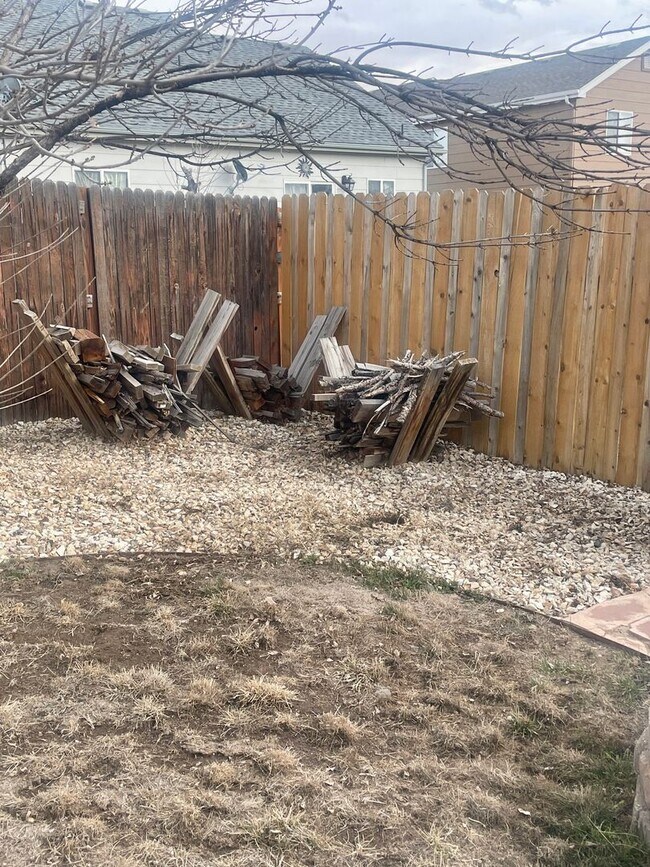 Building Photo - Beautifully Remodeled 3 Bed/3 Bath Home in Stetson Hills