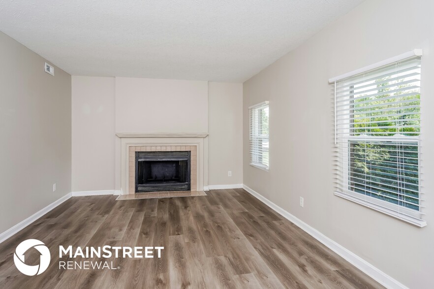 Building Photo - 6605 Six Mile Ln