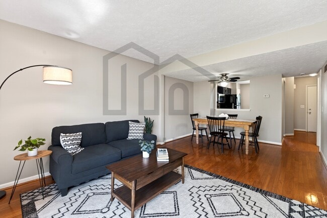 Building Photo - 1069 Crisfield Dr