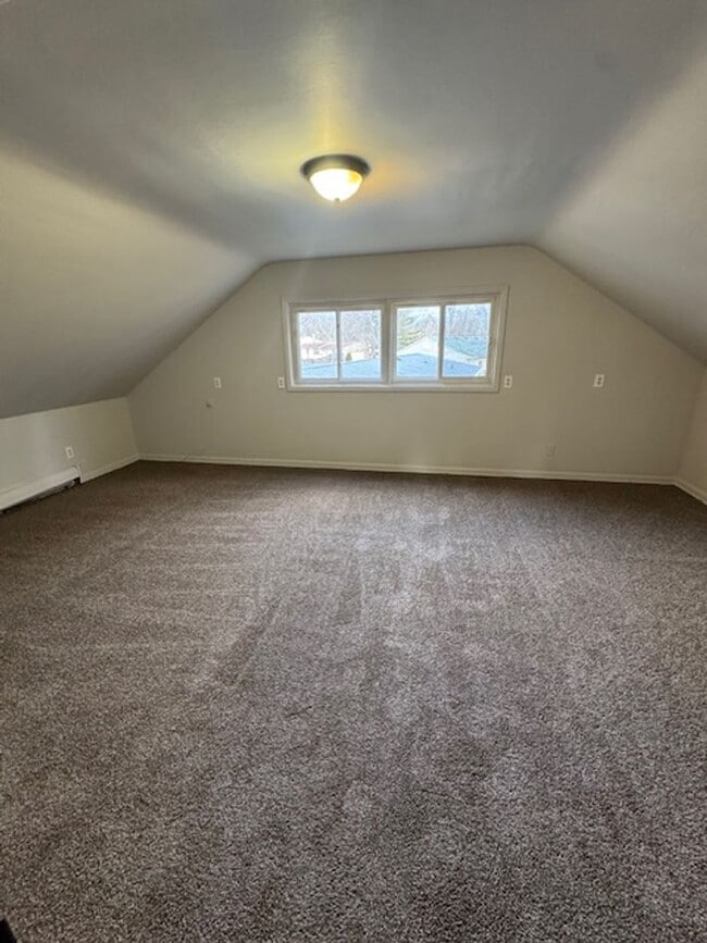 Building Photo - 4901 Salem Ln