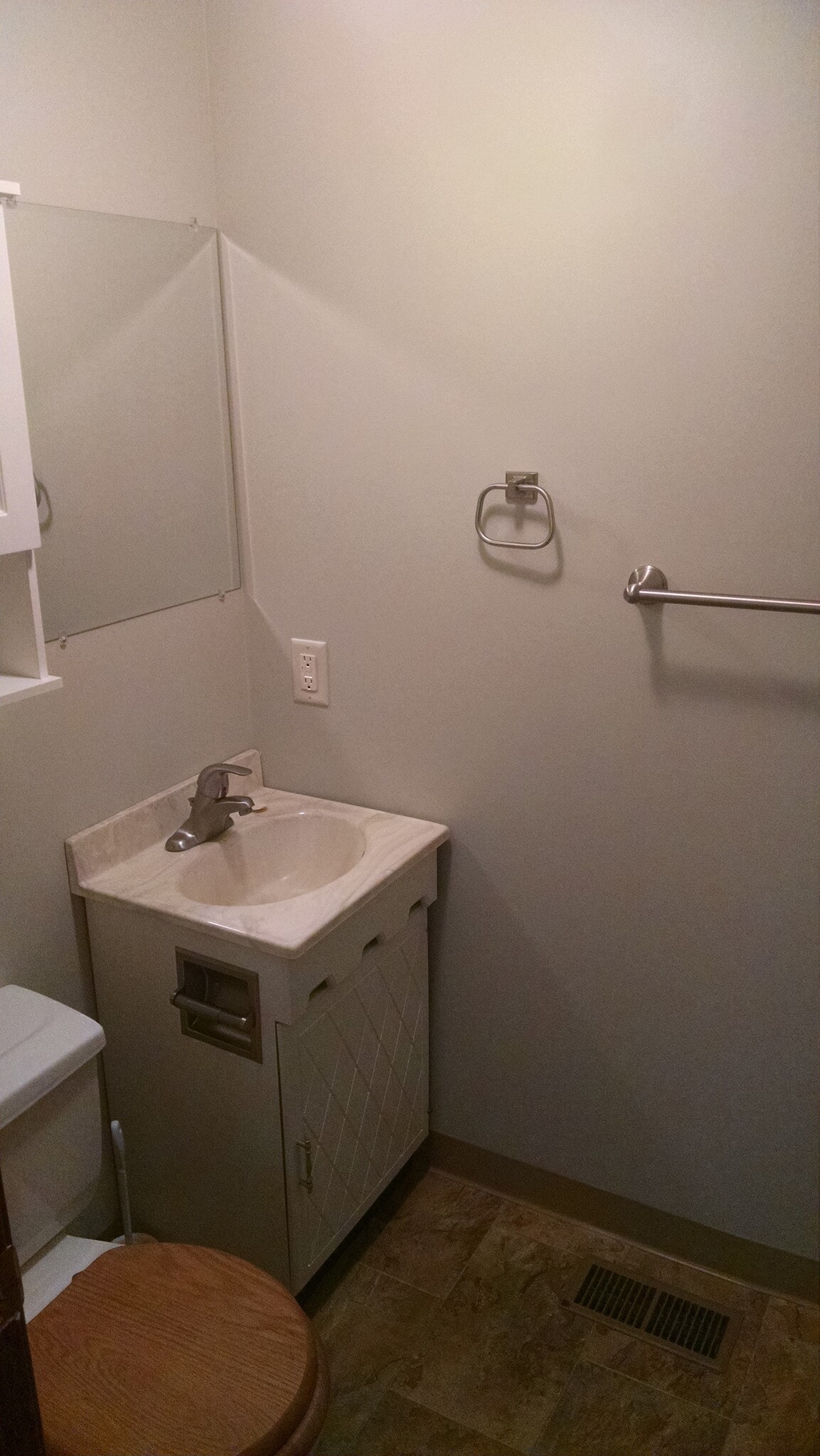 1/2 bath off of kitchen near back entry - 507 N Division Ave
