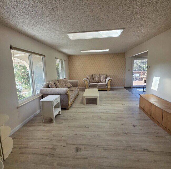 Building Photo - Beautiful Westside Santa Cruz Home Near UCSC
