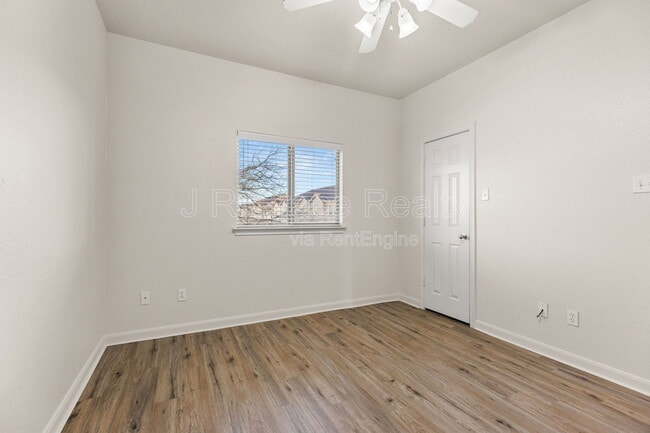 Building Photo - 10015 Amber Cir