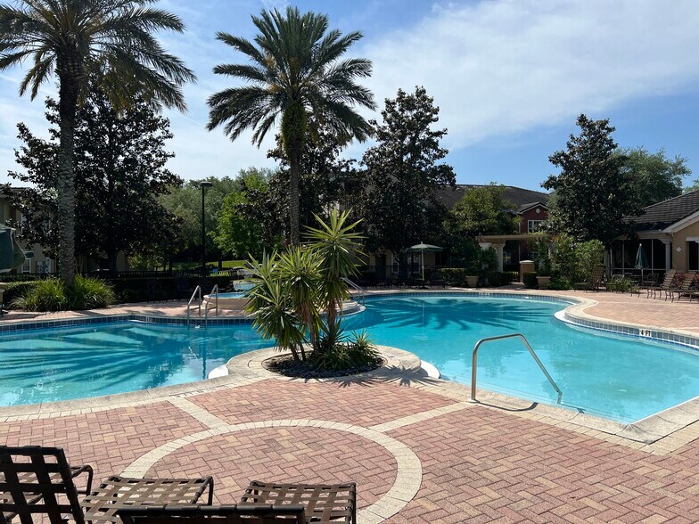 Pool Area - 10075 Gate Pky N