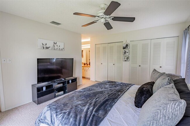 Building Photo - 6308 Fernbrook Ct