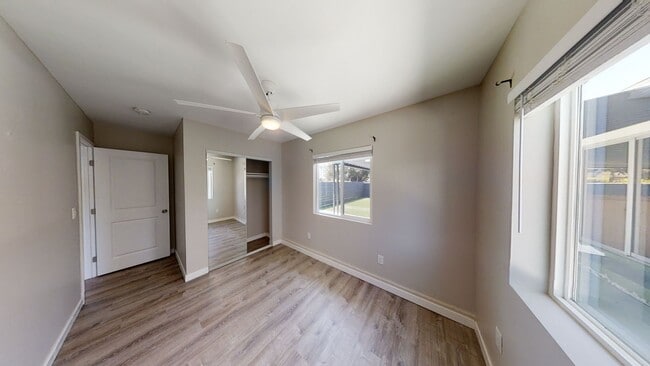 Building Photo - 5575 Mary Ln Dr