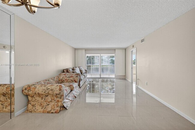 Building Photo - 7214 S Devon Dr