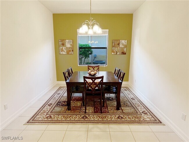 Building Photo - 1366 Serrano Cir
