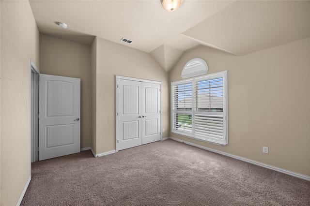 Building Photo - 6833 San Antonio Dr