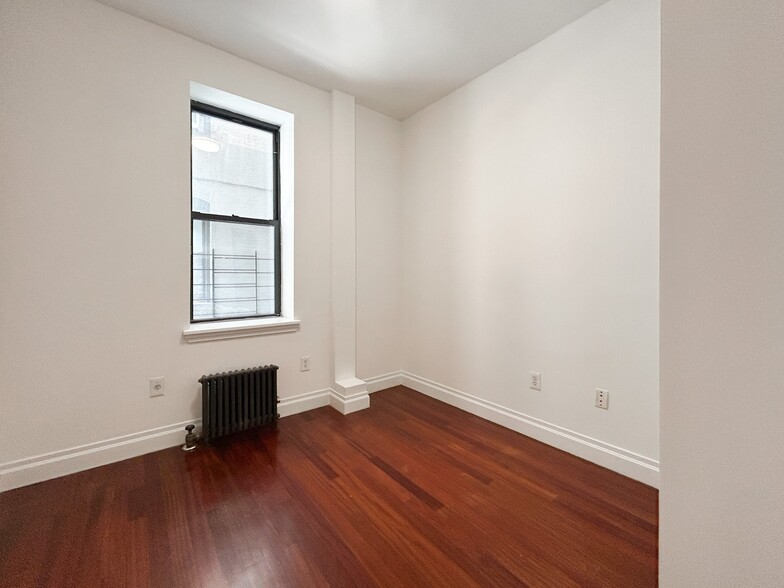 Building Photo - 605 W 137th St