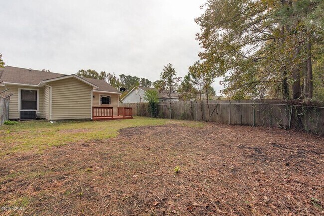 Building Photo - 2 Bedroom, 2 Bathroom Home
