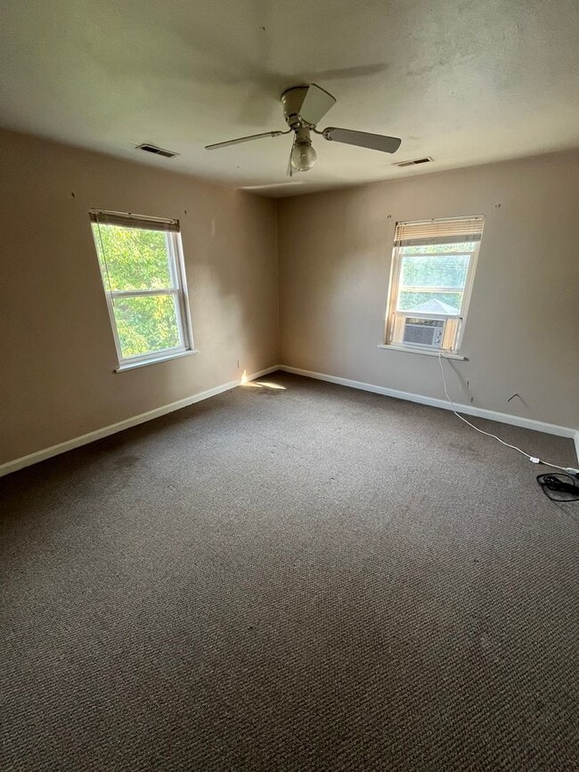 Building Photo - 1311 Willard St