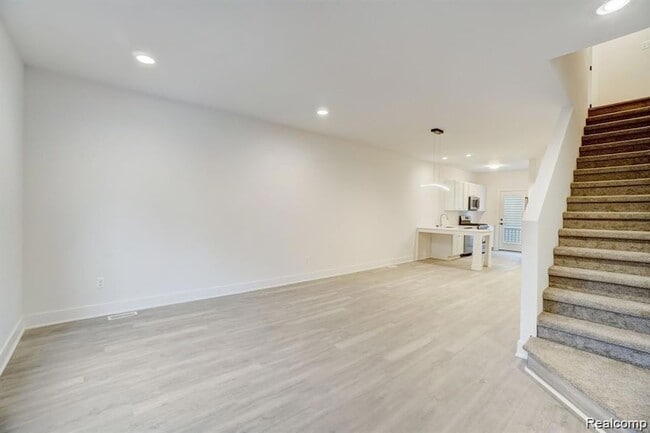 Building Photo - 3426 Primary St