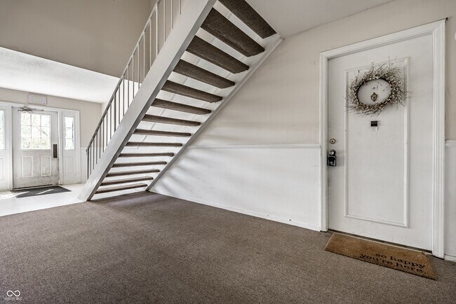 Building Photo - 6503 Park Central Way