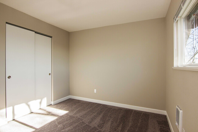 Interior Photo - Multnomah Heights