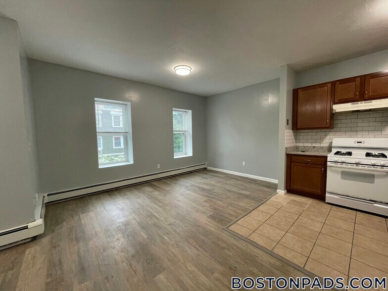 Building Photo - 114 Mt Pleasant Ave