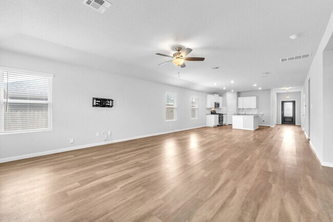 Building Photo - 1044 Raceland Rd
