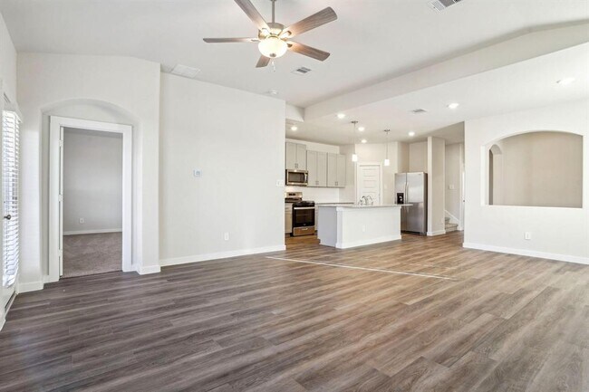 Building Photo - 14230 Rolling Pastures Dr