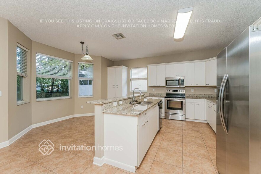 Building Photo - 6151 Branchwood Dr