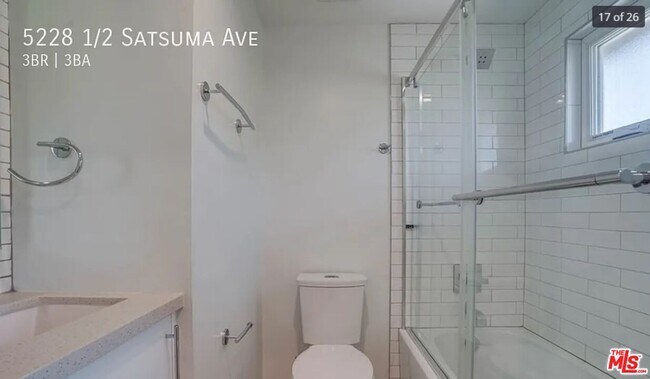 Building Photo - 5228 Satsuma Ave