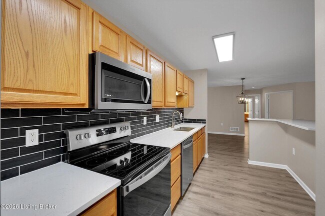 Building Photo - 6403 Shelton Circle