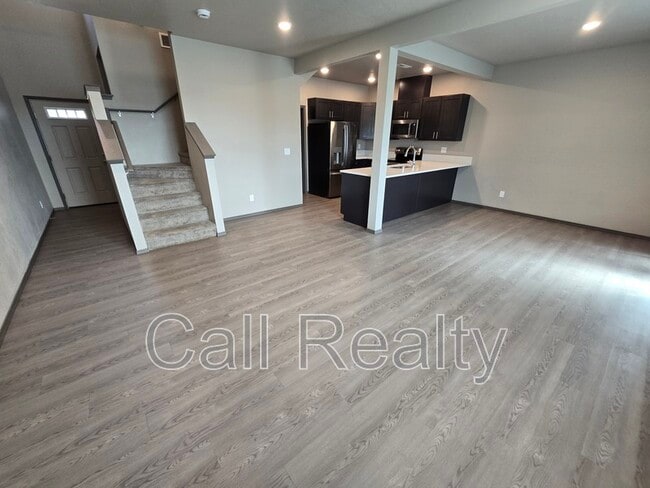 Building Photo - 9616 E Nixon Ln