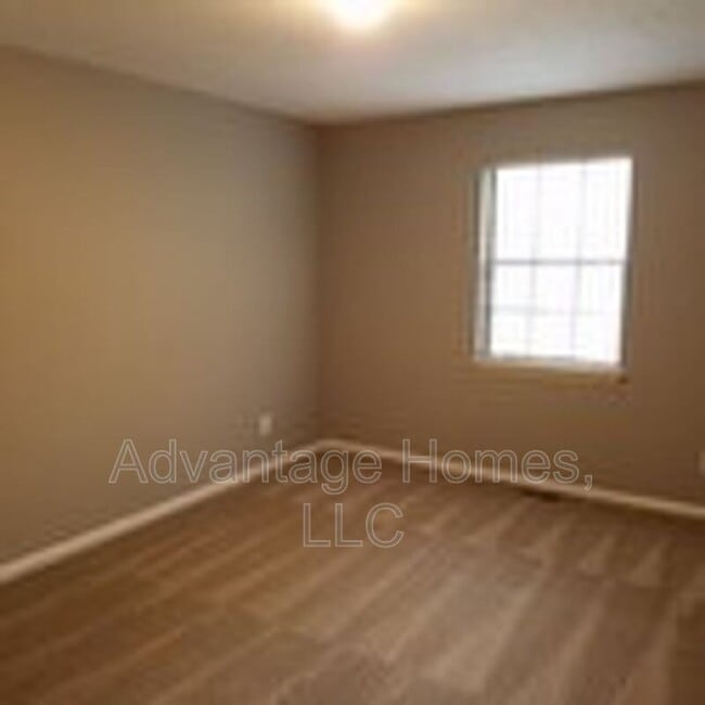 Building Photo - 304 W 132 St