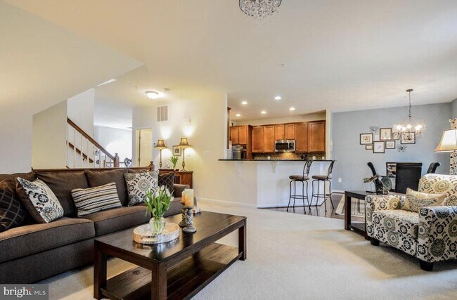 Building Photo - 3321 Eagle Ridge Dr