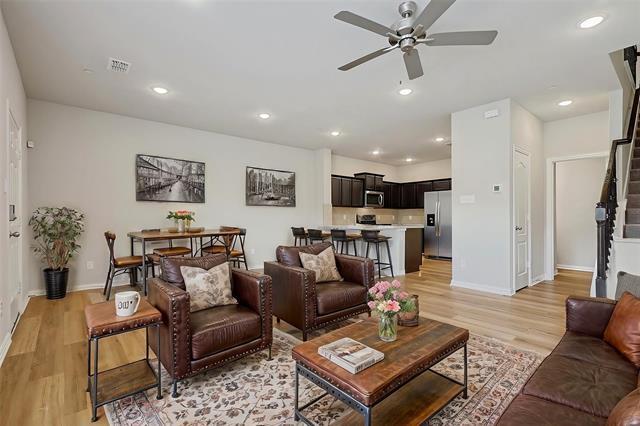 Building Photo - 3513 Cricket Dr