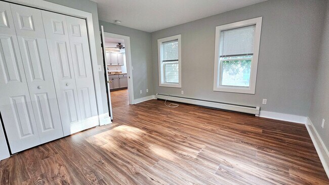 Building Photo - 51 - 53 Barrett St