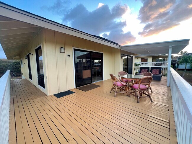 Building Photo - 5146 Lawai Rd
