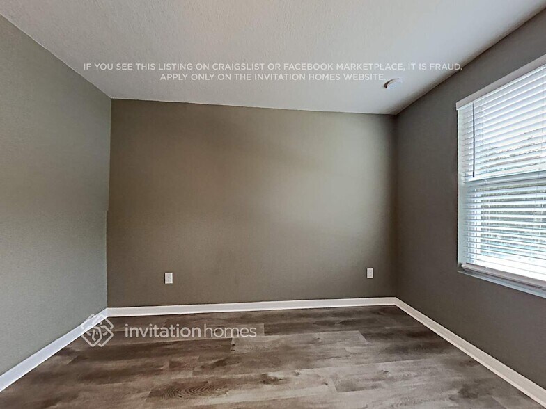 Building Photo - 35780 Jenny Lynne Cir