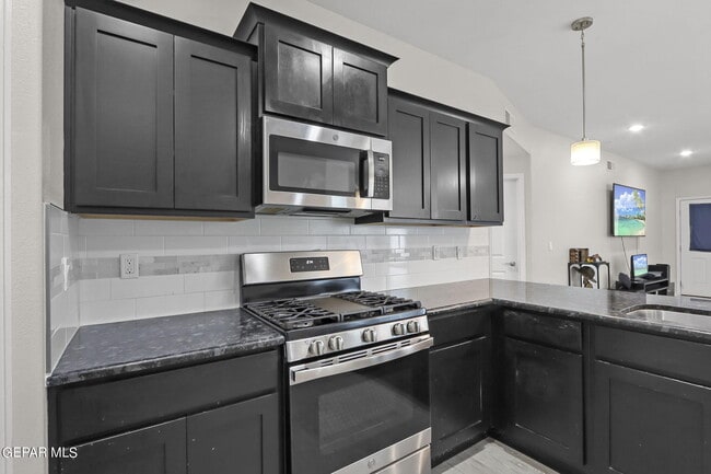 Building Photo - 15129 Imagine Dr