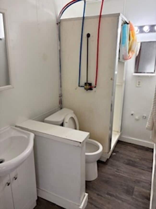 Primary Photo - 5050 Texas St