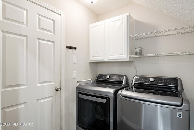 Building Photo - 47 Myrtle Park Point