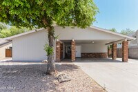 Building Photo - 555 N Elm