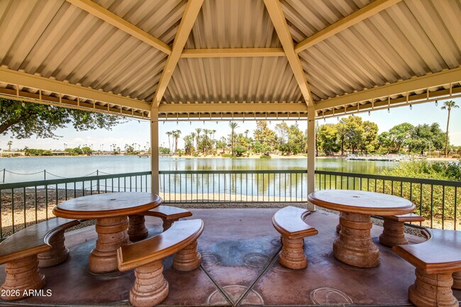 Building Photo - 10330 W Thunderbird Blvd