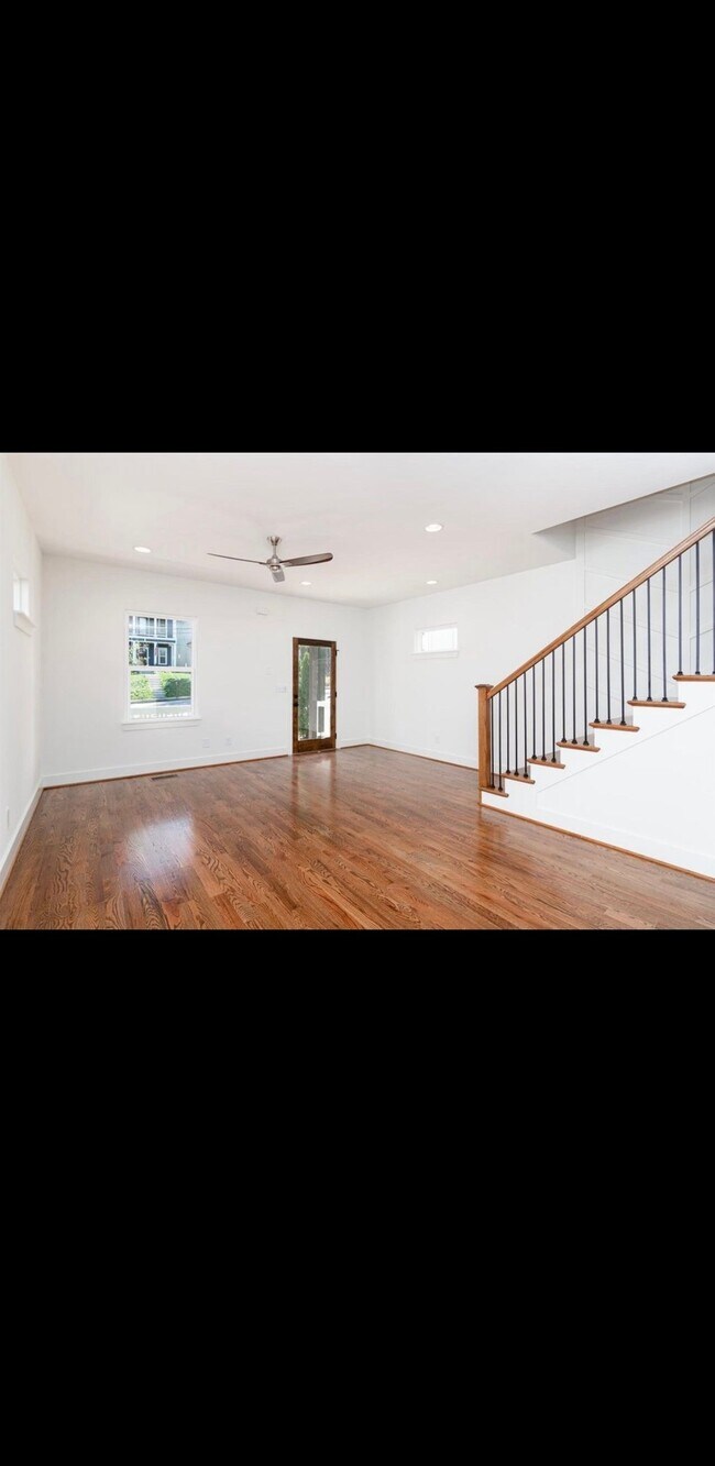 Building Photo - 1716 McKinney Ave