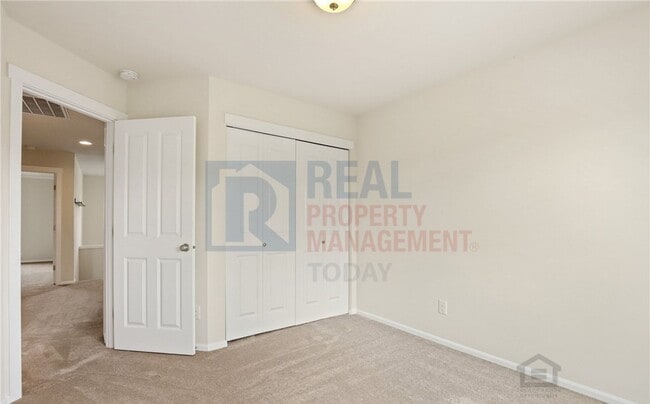 Building Photo - Beautiful 4-Bedroom Home Featuring Open Layout & Stainless Appliances!!