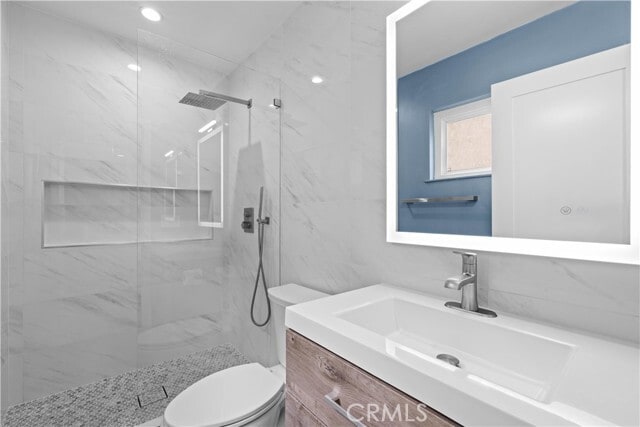 Building Photo - 914 Kirkwood Ave