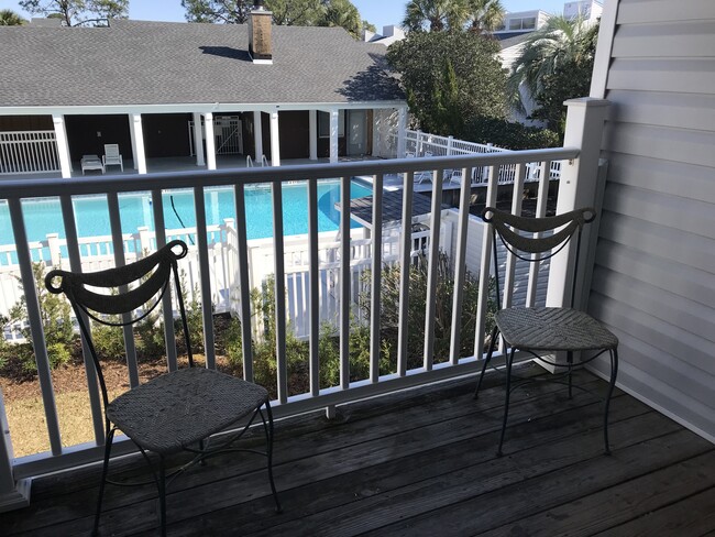 Poolside balcony - 101 Old Ferry Rd