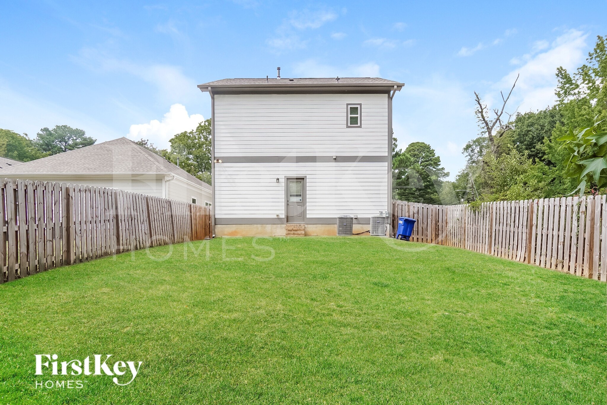 Building Photo - 2235 5th Ave S