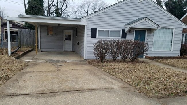 Primary Photo - 5935 Victoria Ave