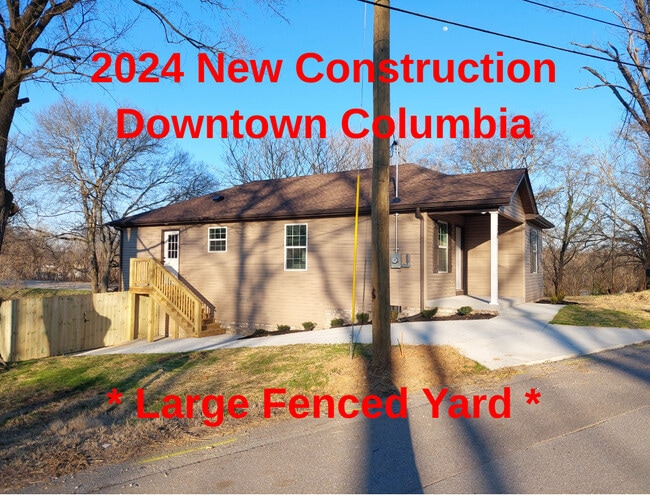 Primary Photo - 130 W 1st St