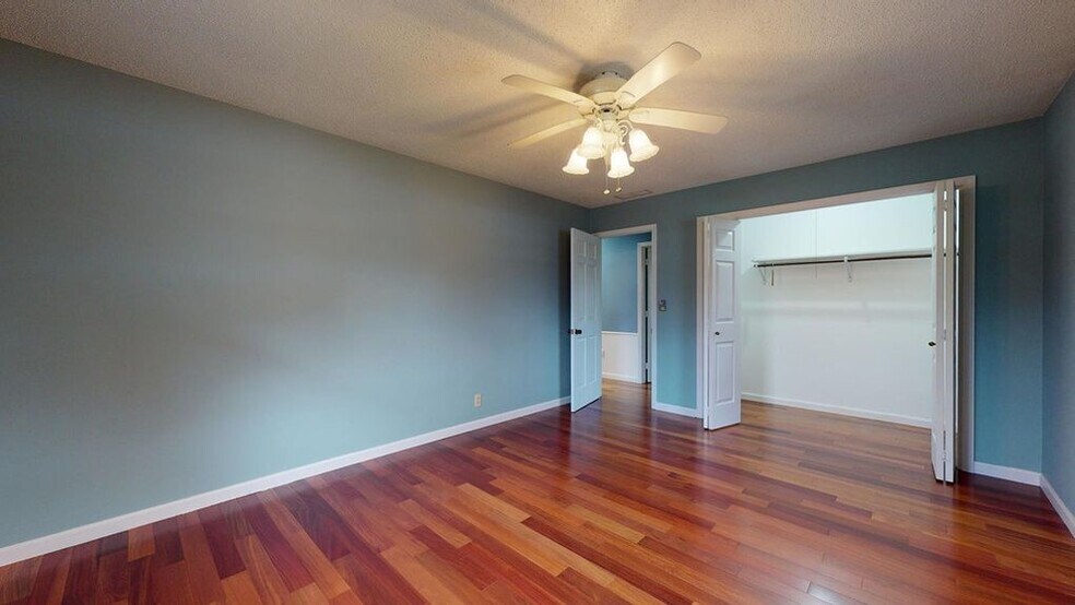 Bedroom - 306 S Washington St