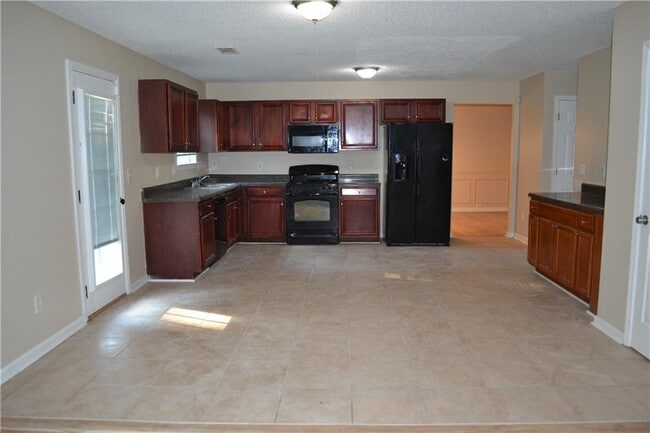 Building Photo - 6157 Red Top Loop