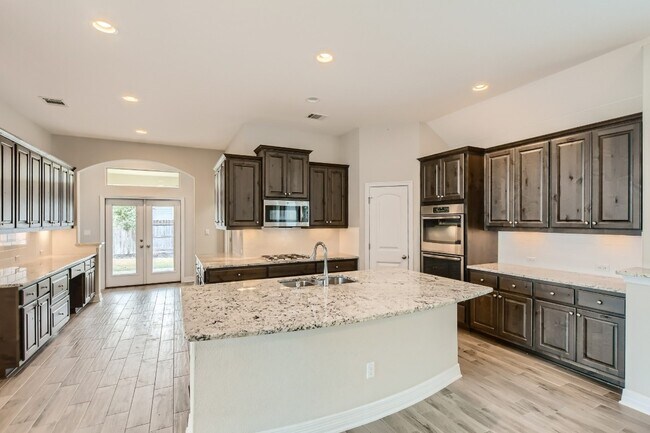 Building Photo - 764 Bonnet Blvd