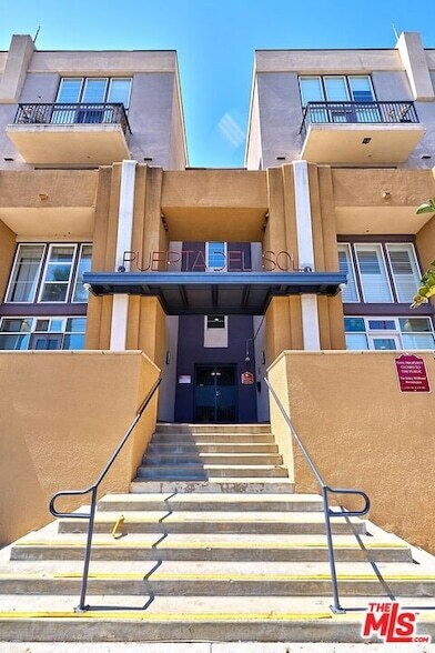 Building Photo - 360 W Ave 26